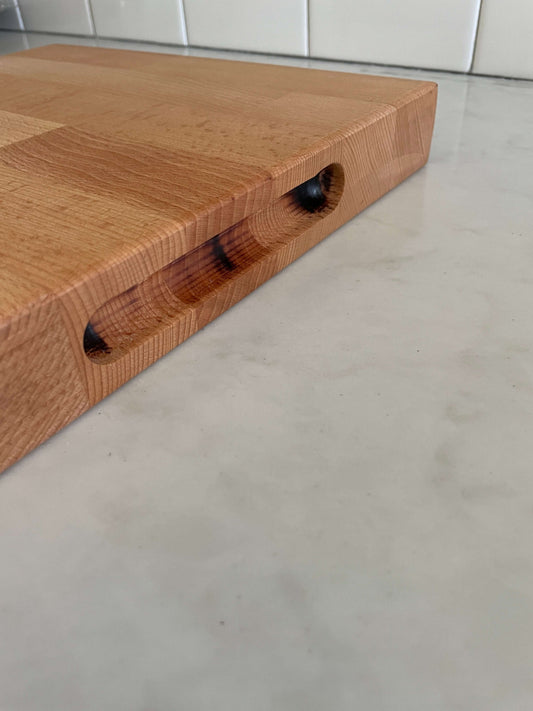 handle beech cutting board 12x12